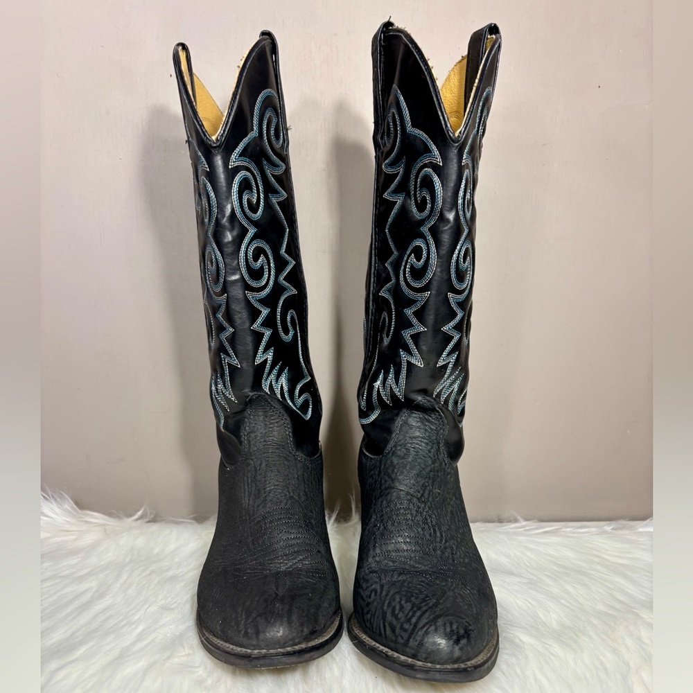 Wrangler Black Heeled Boots with Blue Embroidery